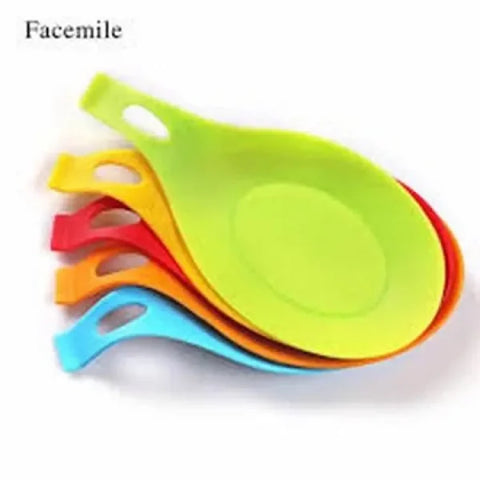 Flexible Silicone Heat Resistant Spoon Fork Mat Rest ( 1-piece random colour )