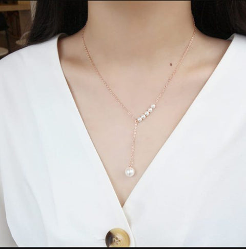 Golden And Silver Stylish Clavicle Pendent For Girls