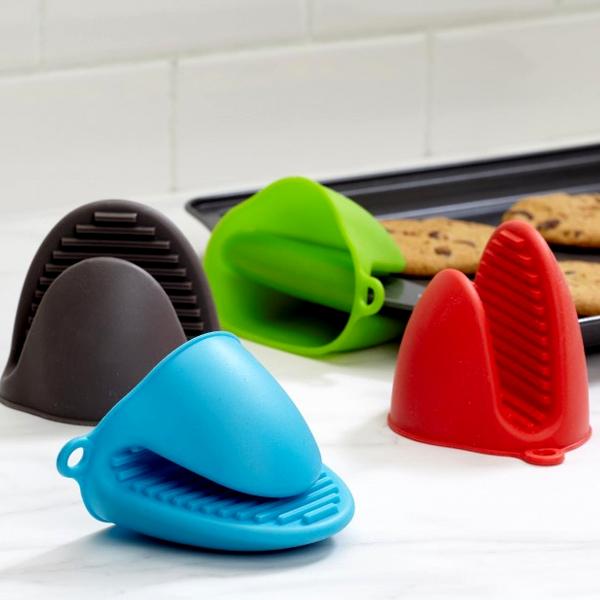 Silicone Heat Resistant Gloves Clips Insulation Non Stick Anti-slip Pot Bowel Holder Clip Cooking Baking Oven Mitts - Pair (Random Color)