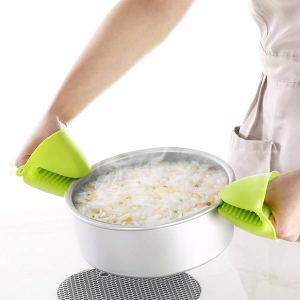 Silicone Heat Resistant Gloves Clips Insulation Non Stick Anti-slip Pot Bowel Holder Clip Cooking Baking Oven Mitts - Pair (Random Color)